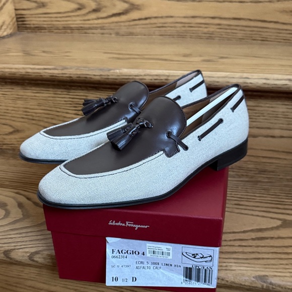 NIB Salvatore Ferragamo Faggio 4 Men's Brown and Linen Loafers - Picture 2 of 10
